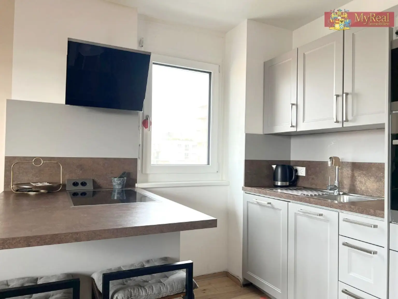 Sehr schöne Vorsorgewohnung mit 2 großen Balkons in der Donaustadt