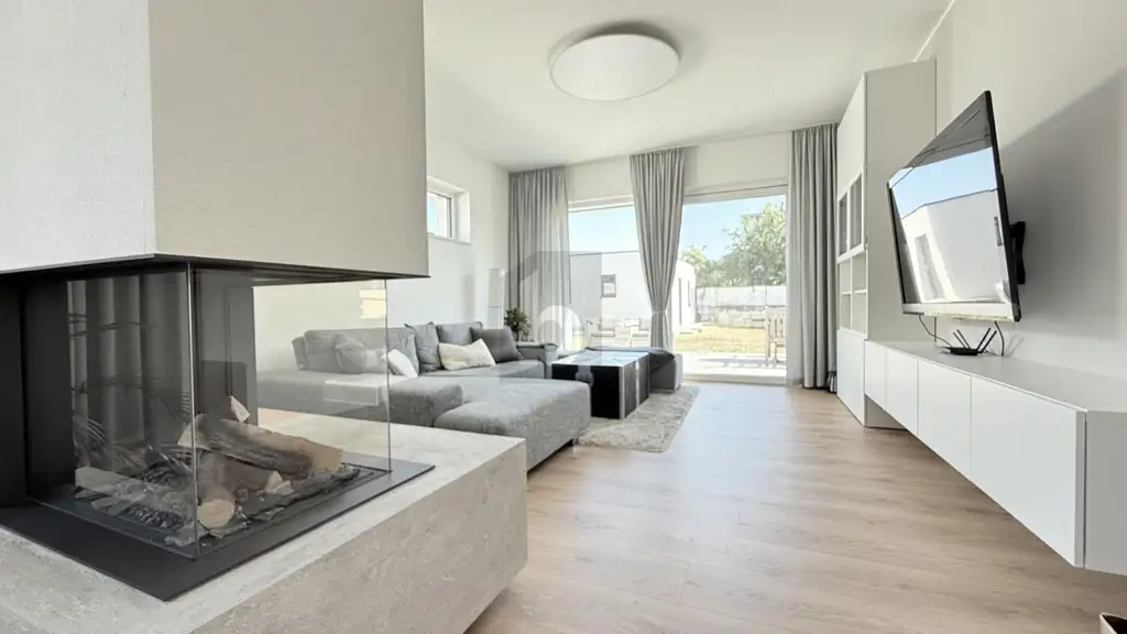 MODERN & SEHR HOCHWERTIG MIT DOPPELGARAGE U. 30 QM NEBENGEBÄUDE