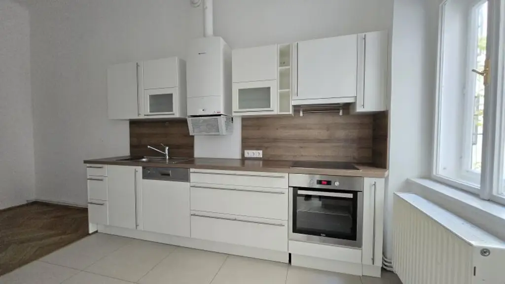 Stilaltbau im Servitenviertel - Sonnige Ausrichtung und Innenhof-Ruhelage