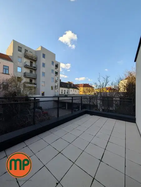 1 Zimmer - 2 Terrassen: Top-Ausstattung