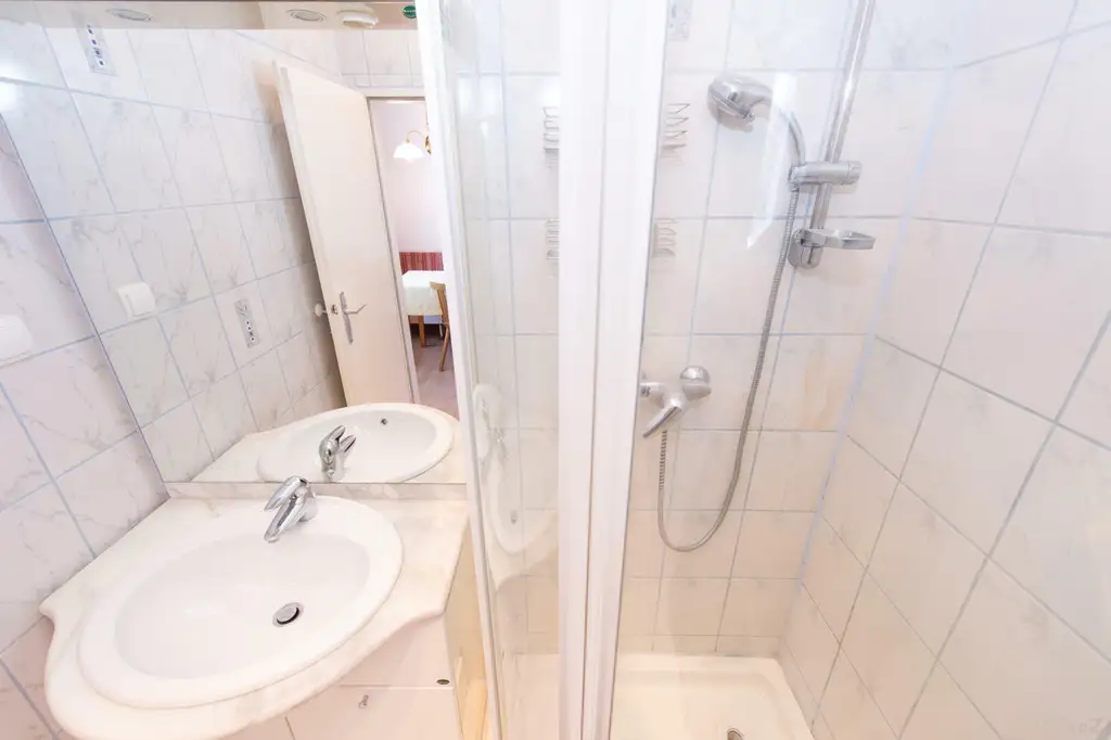 Attraktive 2-Zimmer Eigentumswohnung in Laßnitzhöhe mit Einbauküche, ruhig, gute Infrastruktur, schnelle Anbindung nach Graz.