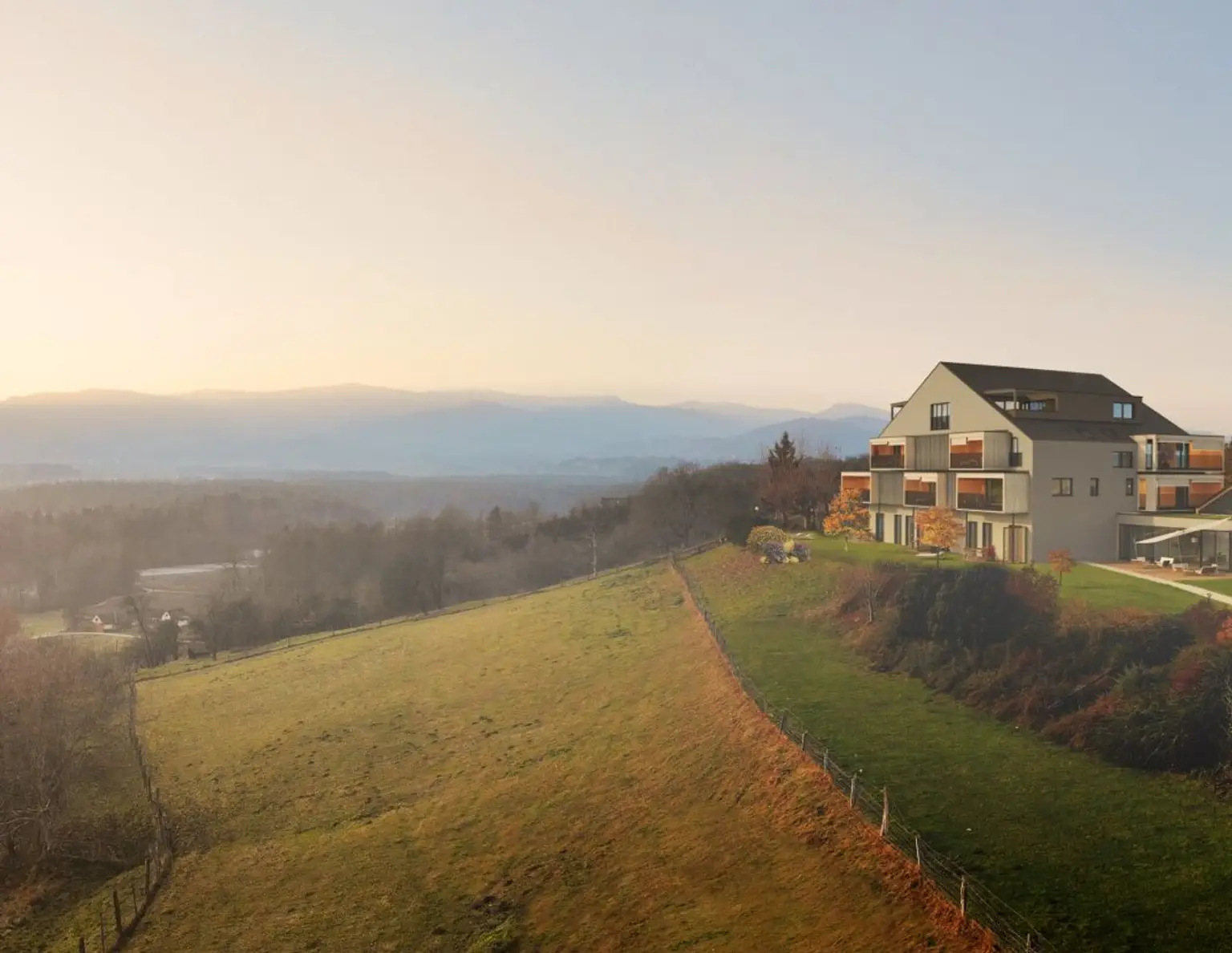 Sonniges Grundstück mit baubewilligtem Projekt in der Südweststeiermark zu verkaufen!