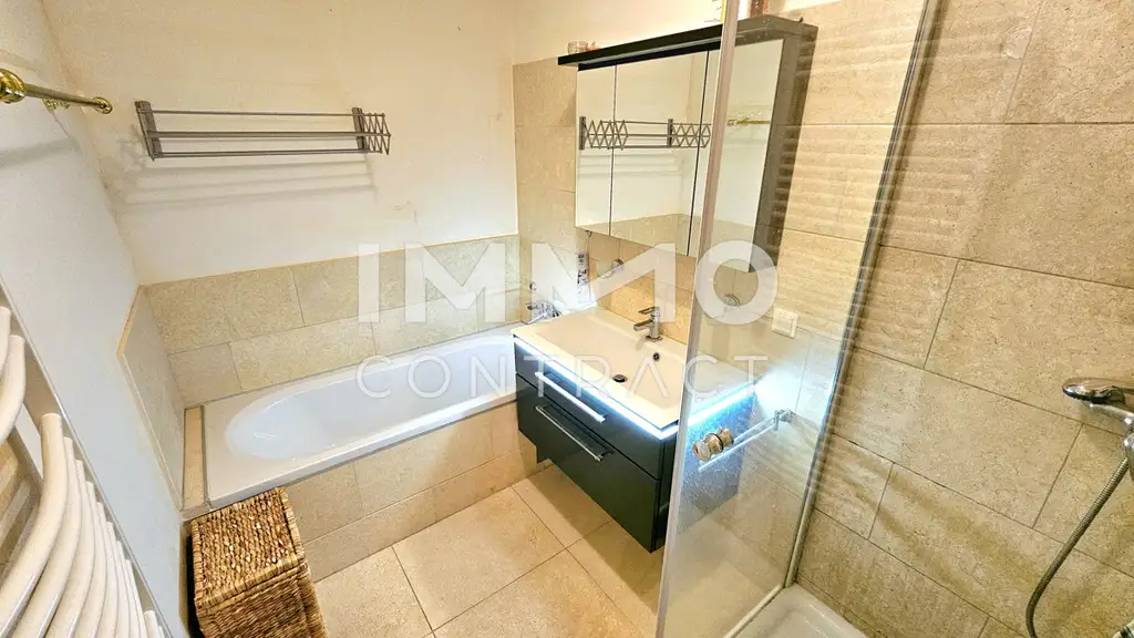 Jeden Tag Urlaubsfeeling: Exklusive 2-Zimmer-Wohnung mit großem Balkon & Seeblick