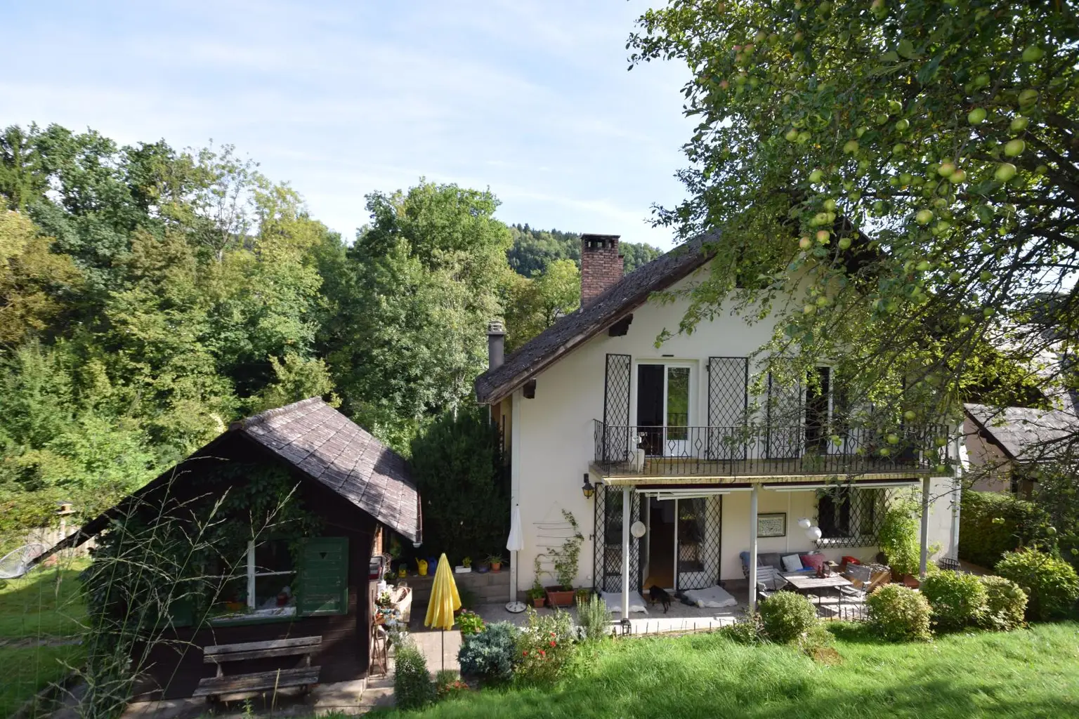 Wohnhaus mit großem Grundstück – für Selbstversorger & autarkes Leben