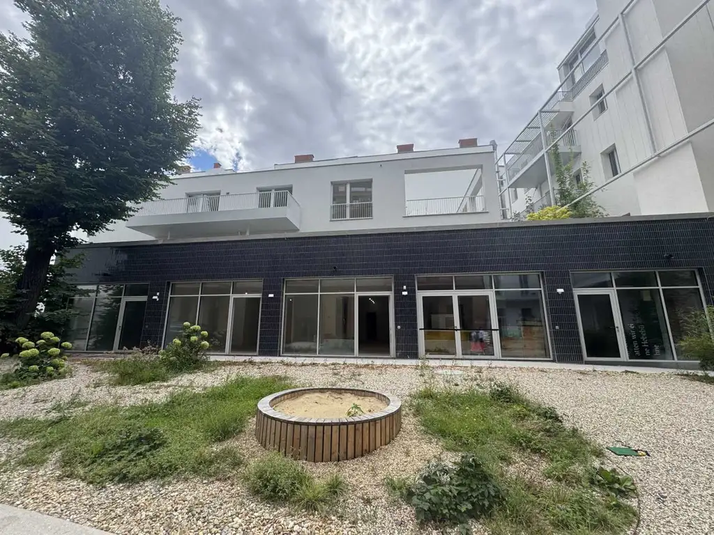 Top Atelier nahe der Landstraße zum Kauf!