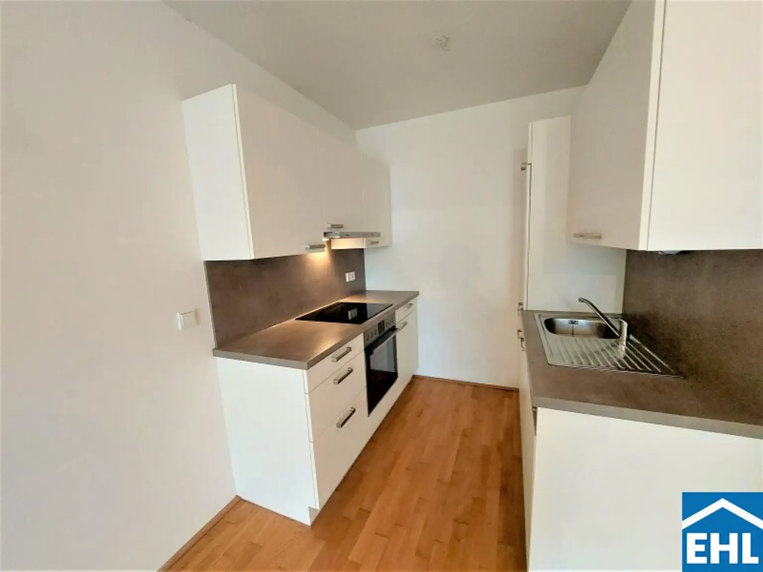 Schöne 2-Zimmerwohnung mit Loggia bei der U4/U6 Längenfeldgasse