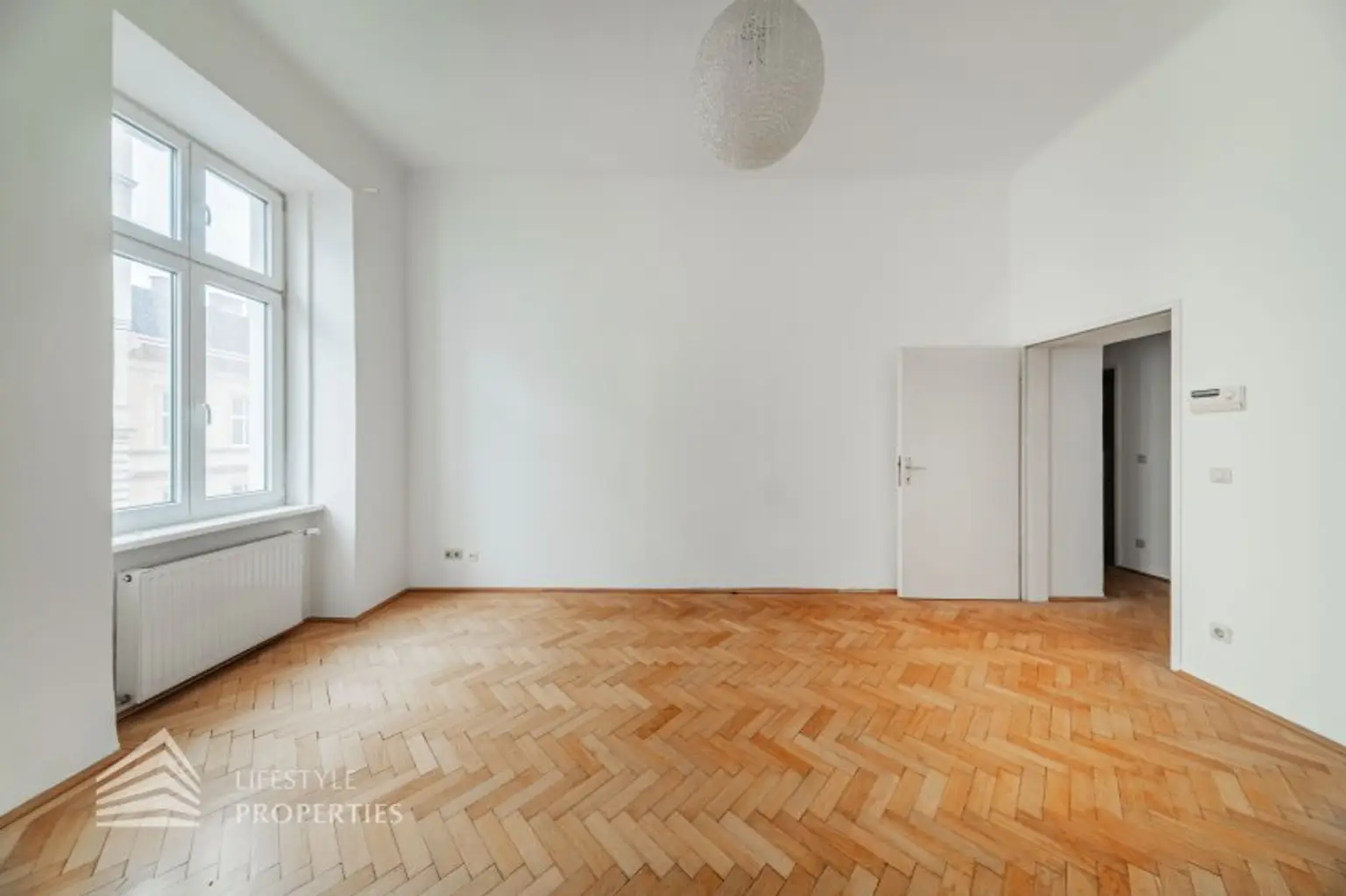 Helle 2-Zimmer Wohnung, Nähe Kutschkermarkt