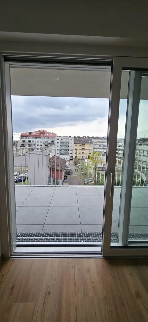 Singel oder Pärchenwohnung Stadtzentrum mit  80 m2 Garten, 11 m2 Terasse TG Platz-ERSTBEZUG
