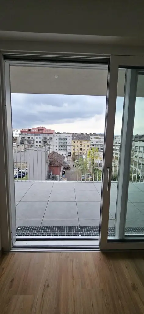 Singel oder Pärchenwohnung Stadtzentrum mit  80 m2 Garten, 11 m2 Terasse TG Platz-ERSTBEZUG