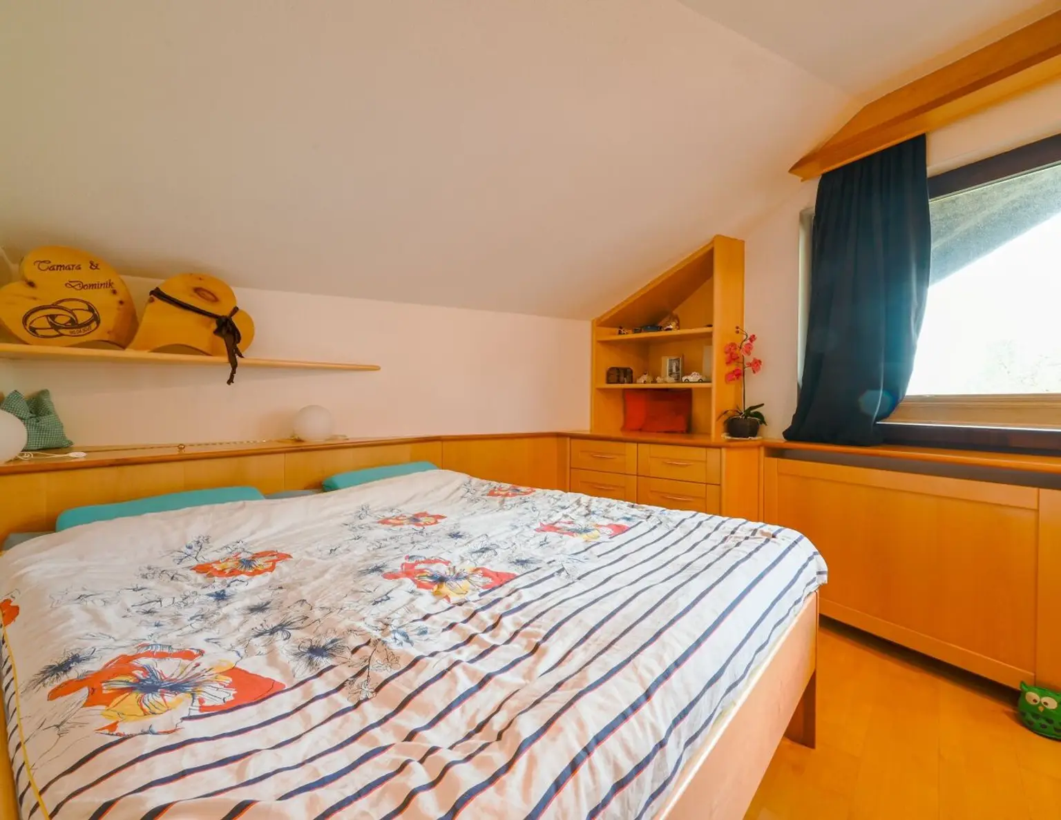 Besondere lichtdurchflutete 4-Zimmer-Dachgeschosswohnung mit Panoramablick über Schwaz