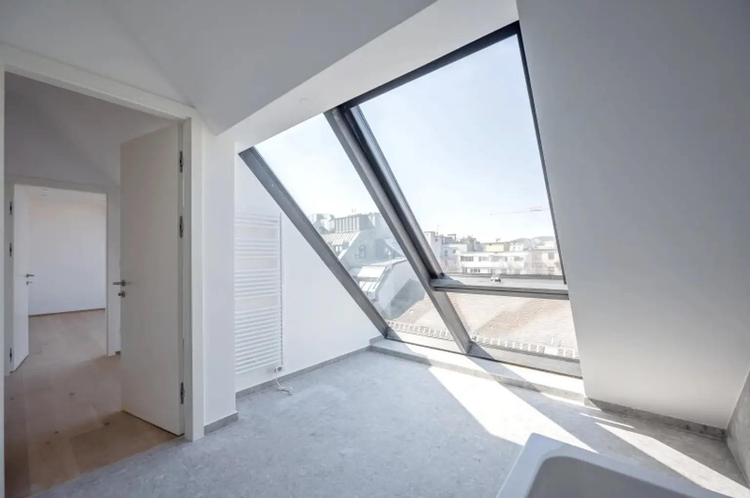 ++NEU++ Außergewöhnliche 2-Zimmer Dachgeschosswohnung in toller Lage (Erstbezug)