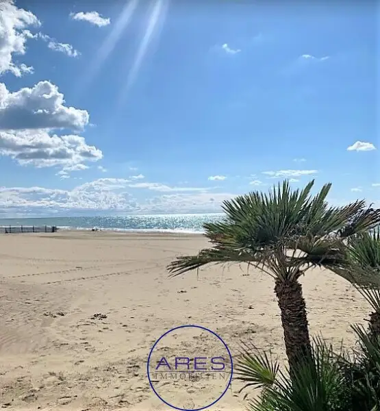 ITALIEN - Unweit von Rom wartet dieser herrliche Villenanteil innerhalb einer exklusiven Anlage mit Privatstrand auf Sie!