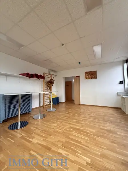 VOLL AUSGESTATTETER KINDERGARTEN IN TOP-LAGE IM INDUSTRIEGEBIET LIESING – IDEAL FÜR ELTERN AM ARBEITSPLATZ