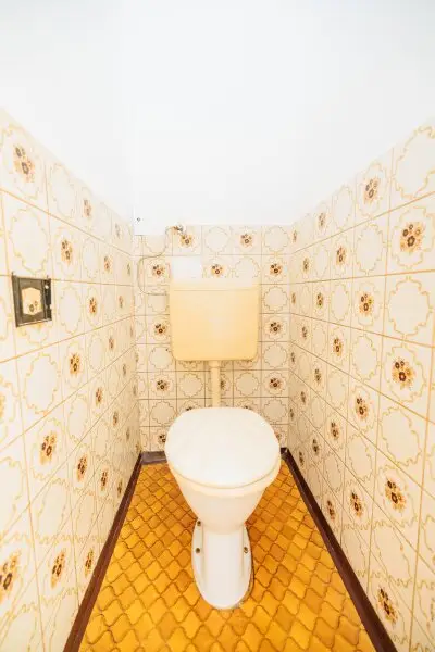 GEIDORF I ZENTRALE STADTLAGE I GRÜNBLICK I RUHIGES WOHNUMFELD I BADEZIMMER MIT DUSCHE UND FENSTER I PROJEKT WOHNEN I