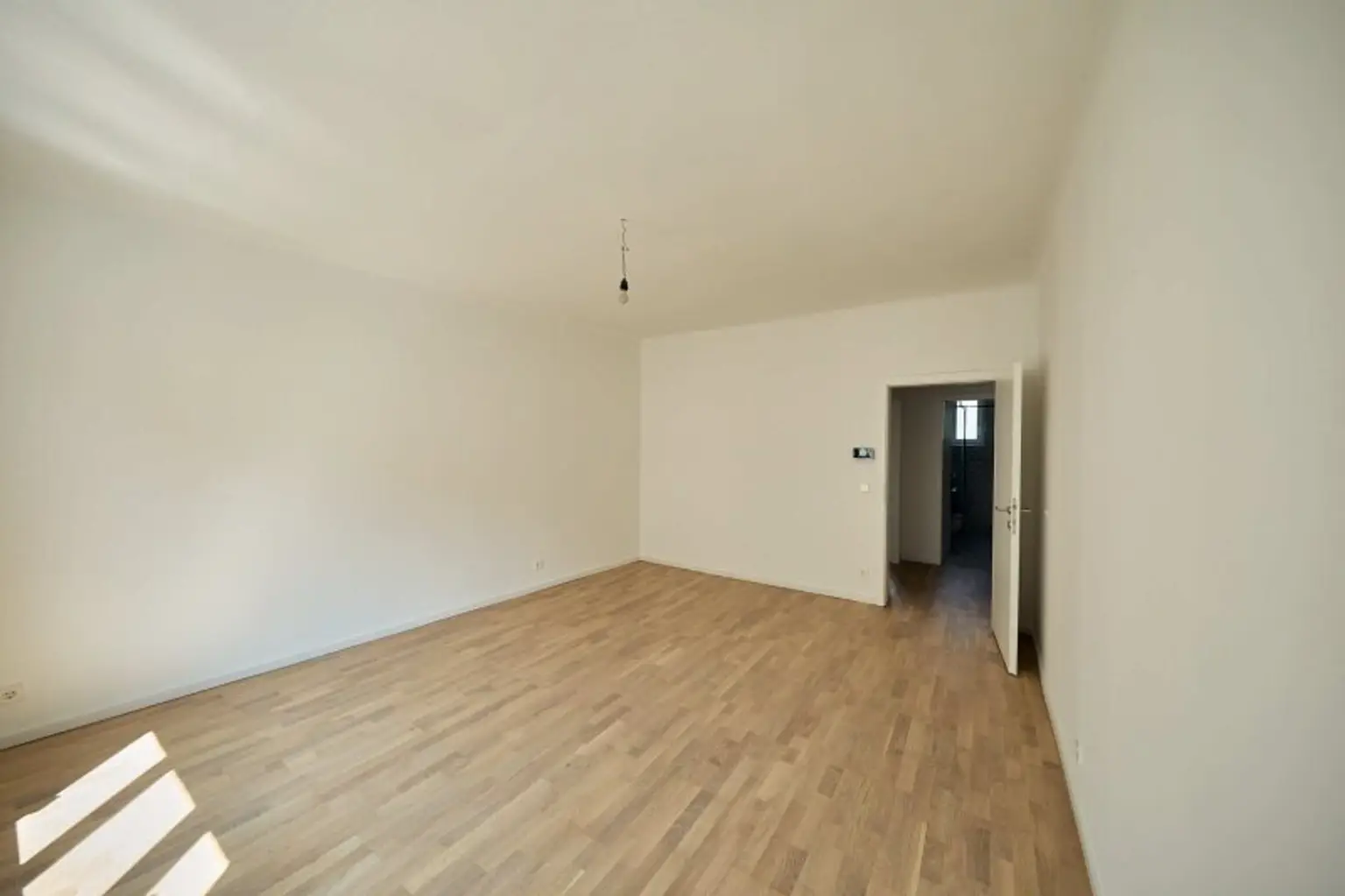ERSTBEZUG in Währing: 3-Zimmer-Gartenwohnung mit 103 m² Eigengarten & Balkon