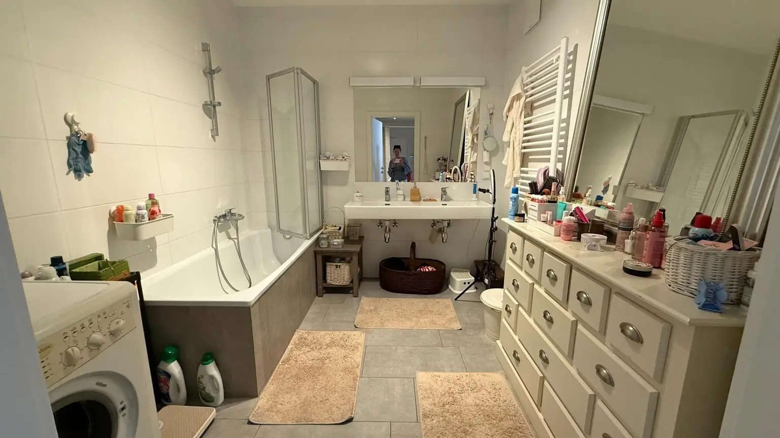 Moderne 4-Zimmer-Neubauwohnung mit 245m² EIGENGARTEN nahe Akademiepark