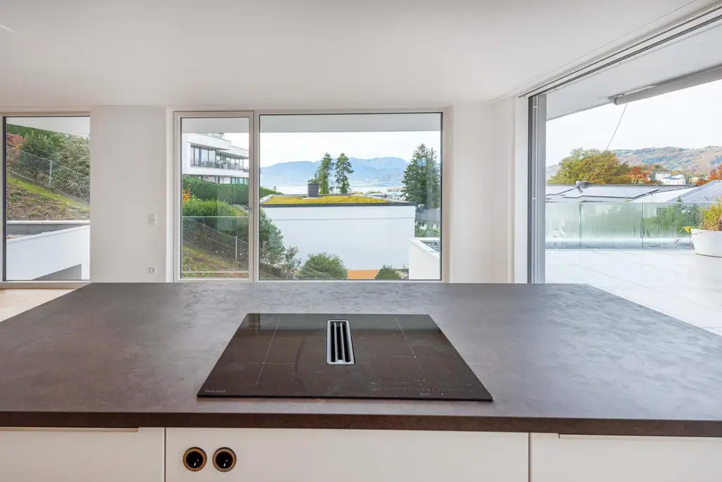 Luxuriöse Erstbezugswohnung mit Seeblick und XL Terrasse