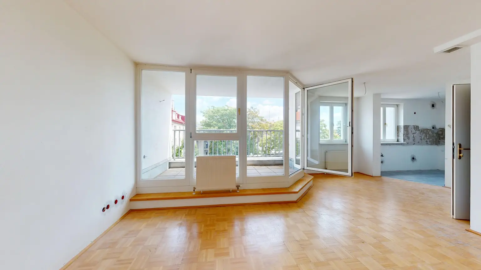 Martinstraße 30: Lichtdurchflutete Wohnung mit sonniger Loggia - Wohnküche - Nahe dem beliebten Kutschkermarkt