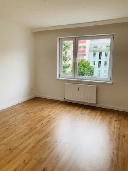 Geräumige 2 Zimmerwohnung in U-Bahn Nähe !