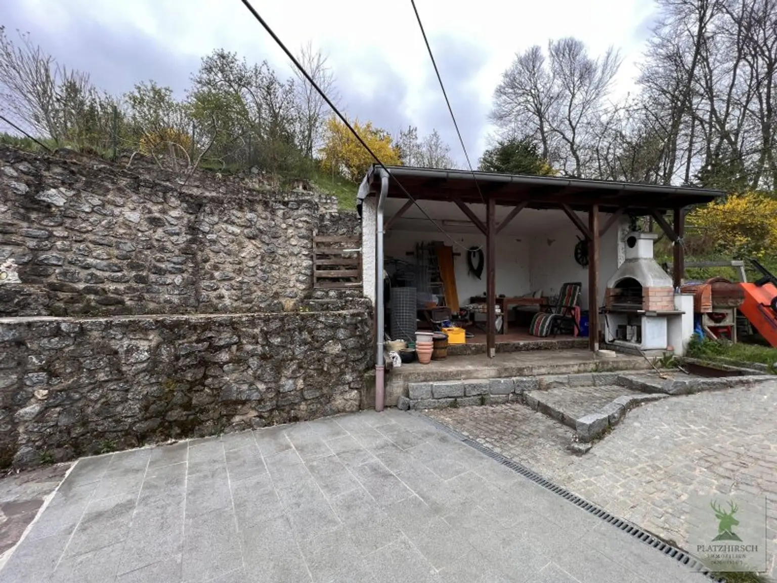 Einzigartiges Liebhaberobjekt mit toskanischem Flair, riesigem Garten, herrlichem Wintergarten, in Prottes - 35 Min von Wien - 8 Minuten von Gänserndorf