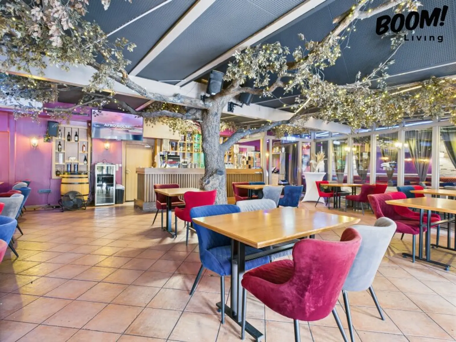 Attraktives Geschäftslokal in 1110 Wien: 1337m², Garten & Kleinhaus für 4.100€/Monat!