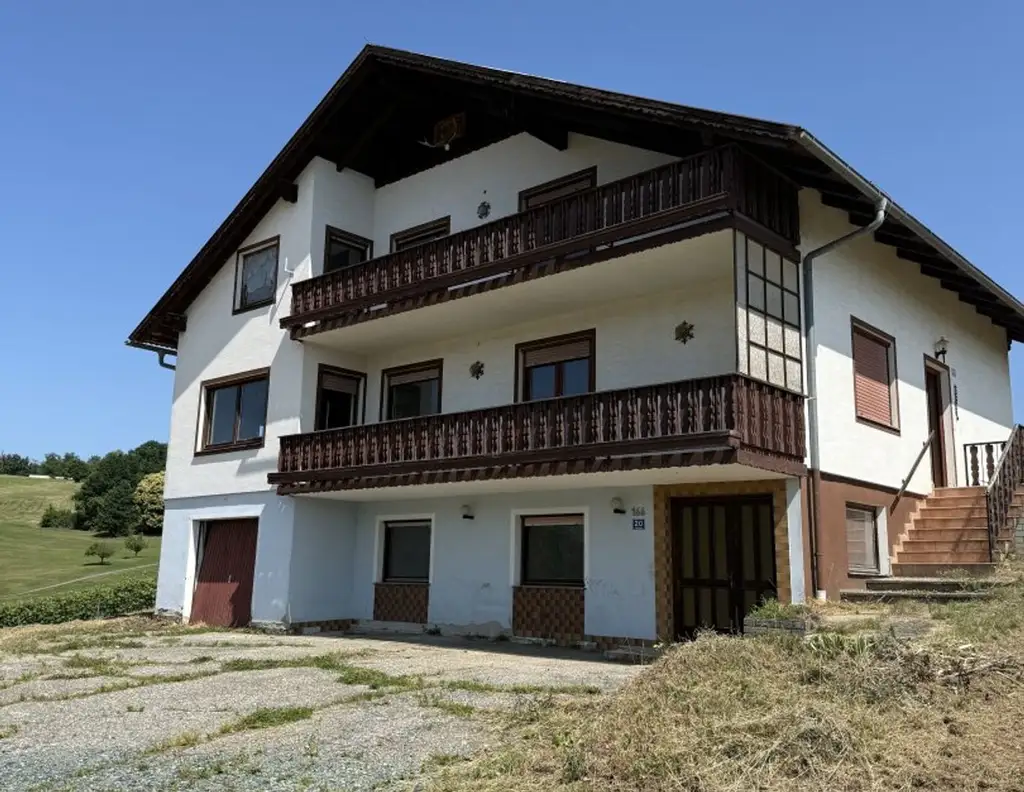 Exklusive Alleinlage zwischen Weinreben und Golfplatz in Stegersbach
