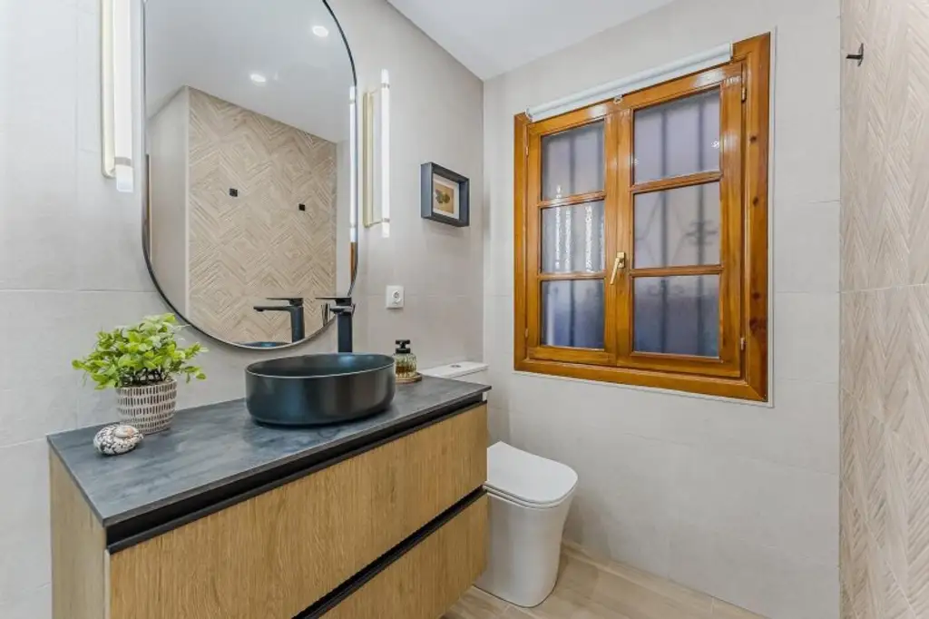 Renoviertes Investment-Apartment mit Ferienvermietungslizenz