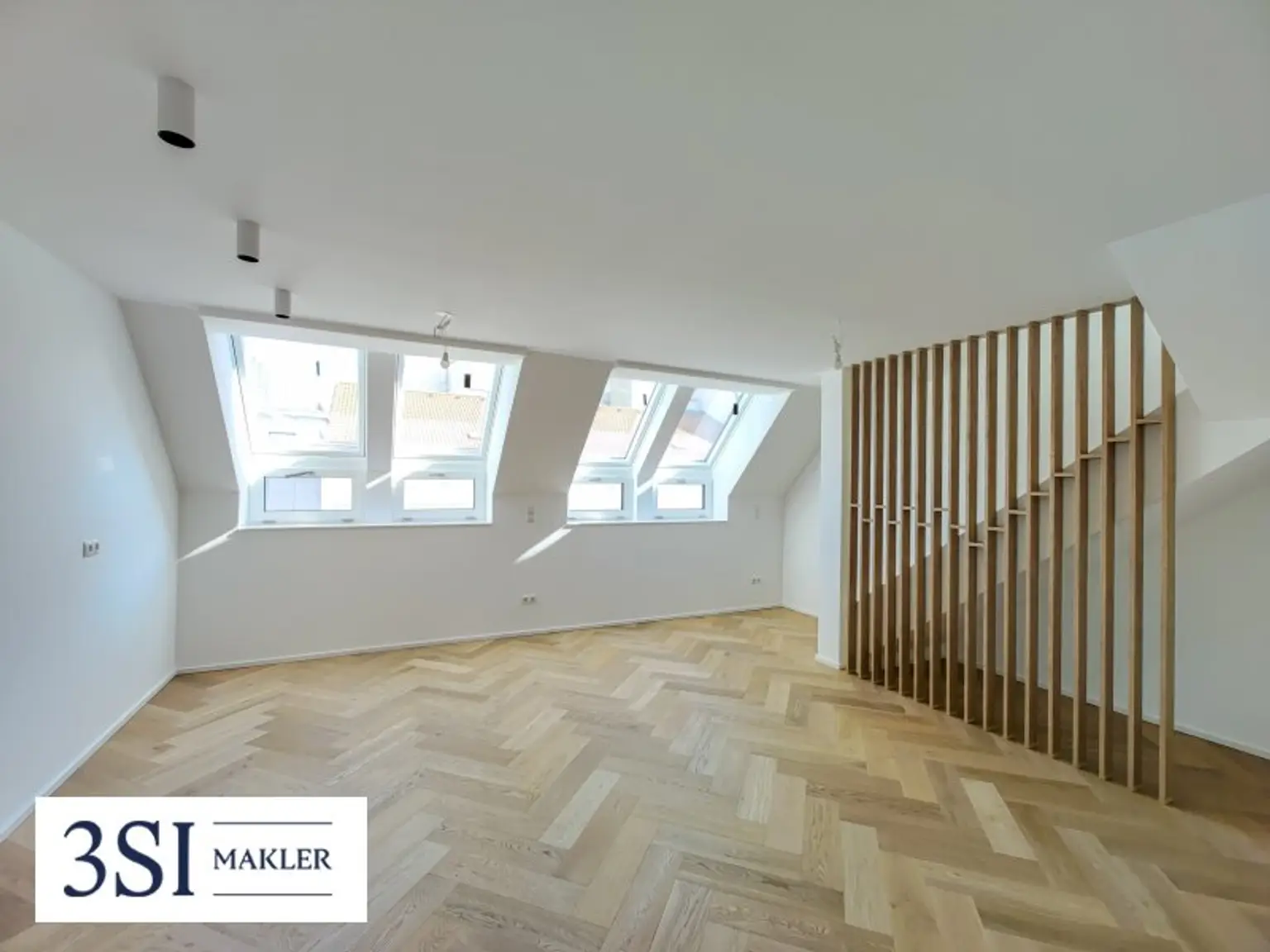 Exklusive 2-Zimmer Dachgeschosswohnung mit Terrasse und Balkon nahe AKH und St. Anna Kinderspital