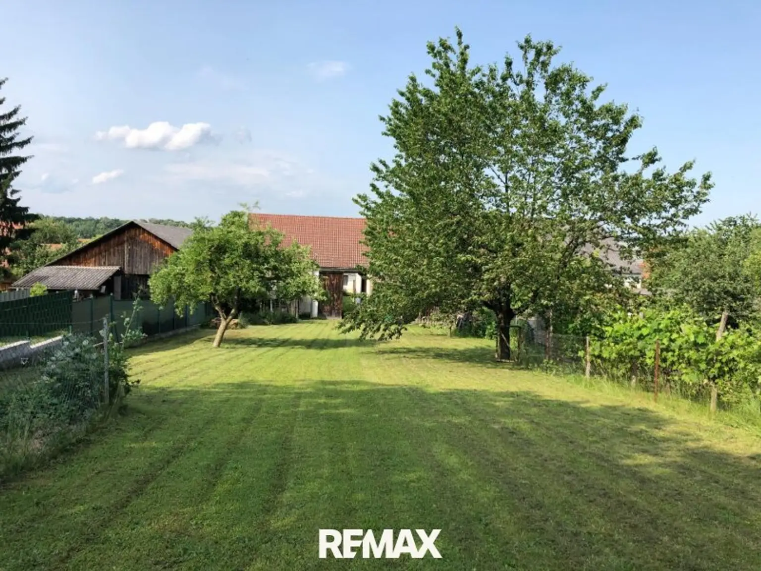 Garten  Ansicht zum Stadl