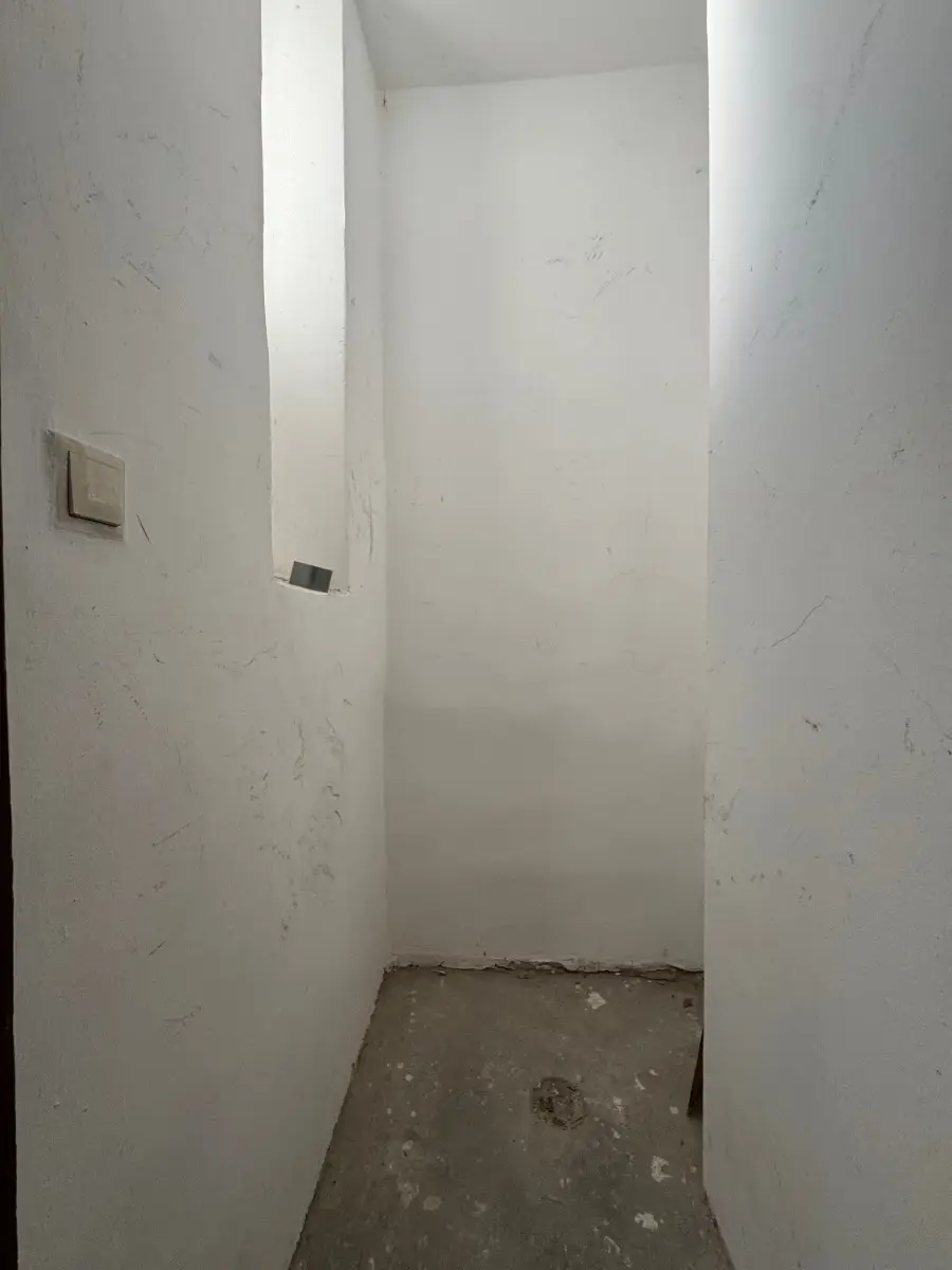 R | ++ NEU ++ ALTBAUWOHNUNG mit großem Potenzial | Prima Service Immobilien