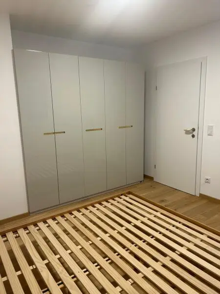 Moderne Erstbezug-Wohnung mit Garten inkl.Heizung und Warmwasser!! Vollmöbliert !!