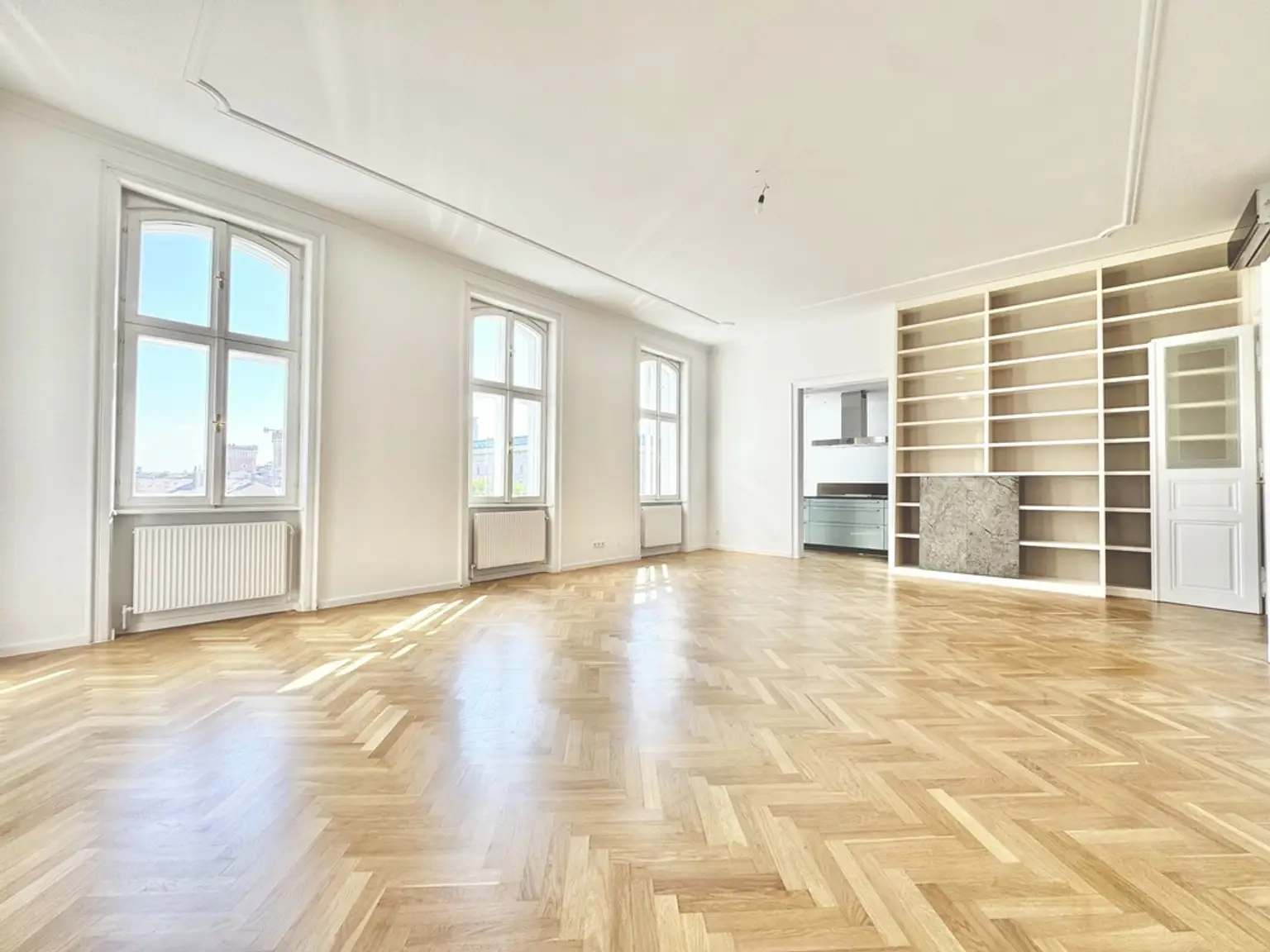 TOPLAGE NÄHE LYCEE | REPRÄSENTATIVE ALTBAUWOHNUNG | HELLE 3 ZIMMER | U-BAHN-NÄHE