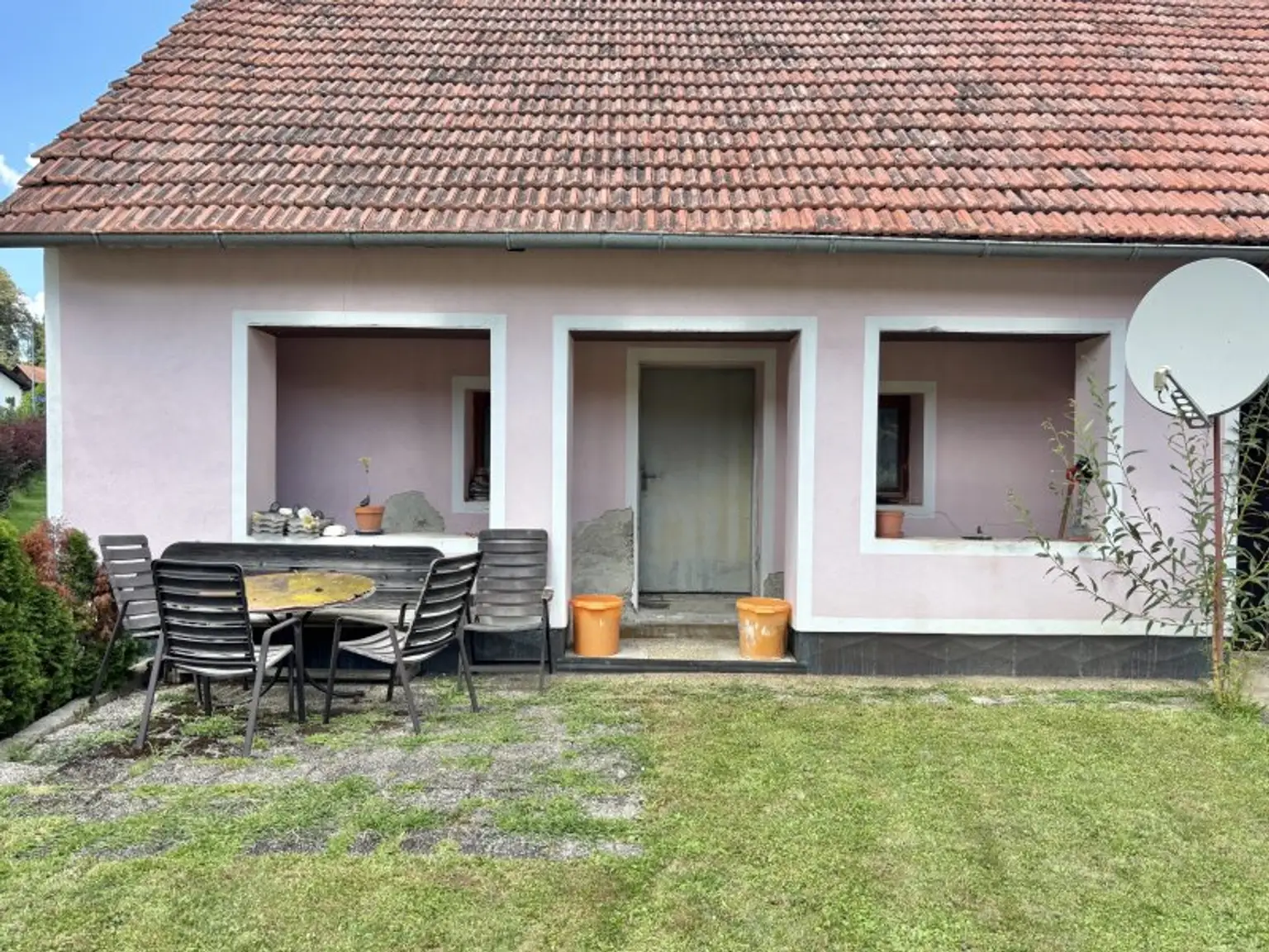 ** GARTENTAGE ** ren.bed. Landhaus mit bezauberndem Grundstück !! Ca. 7.200m 2 Wald inklusive !!