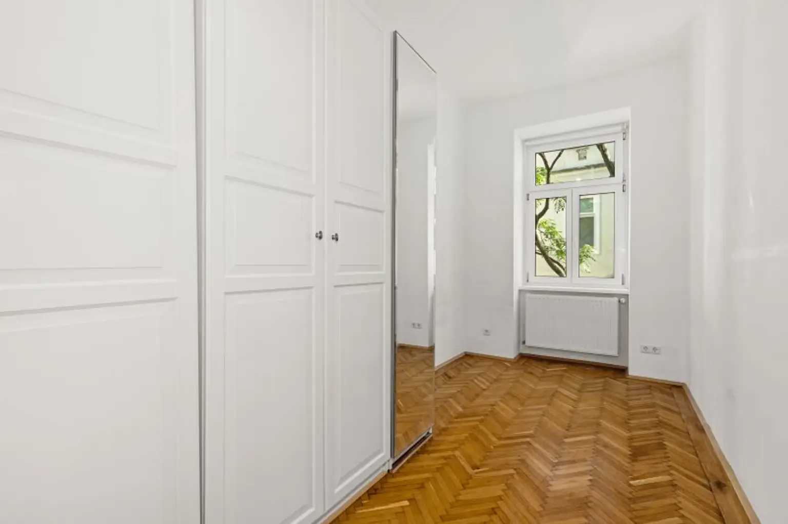 Ruhige, moderne 2-Zimmer Altbauwohnung in Zentrumsnähe! +++ RE/MAX Trend +++