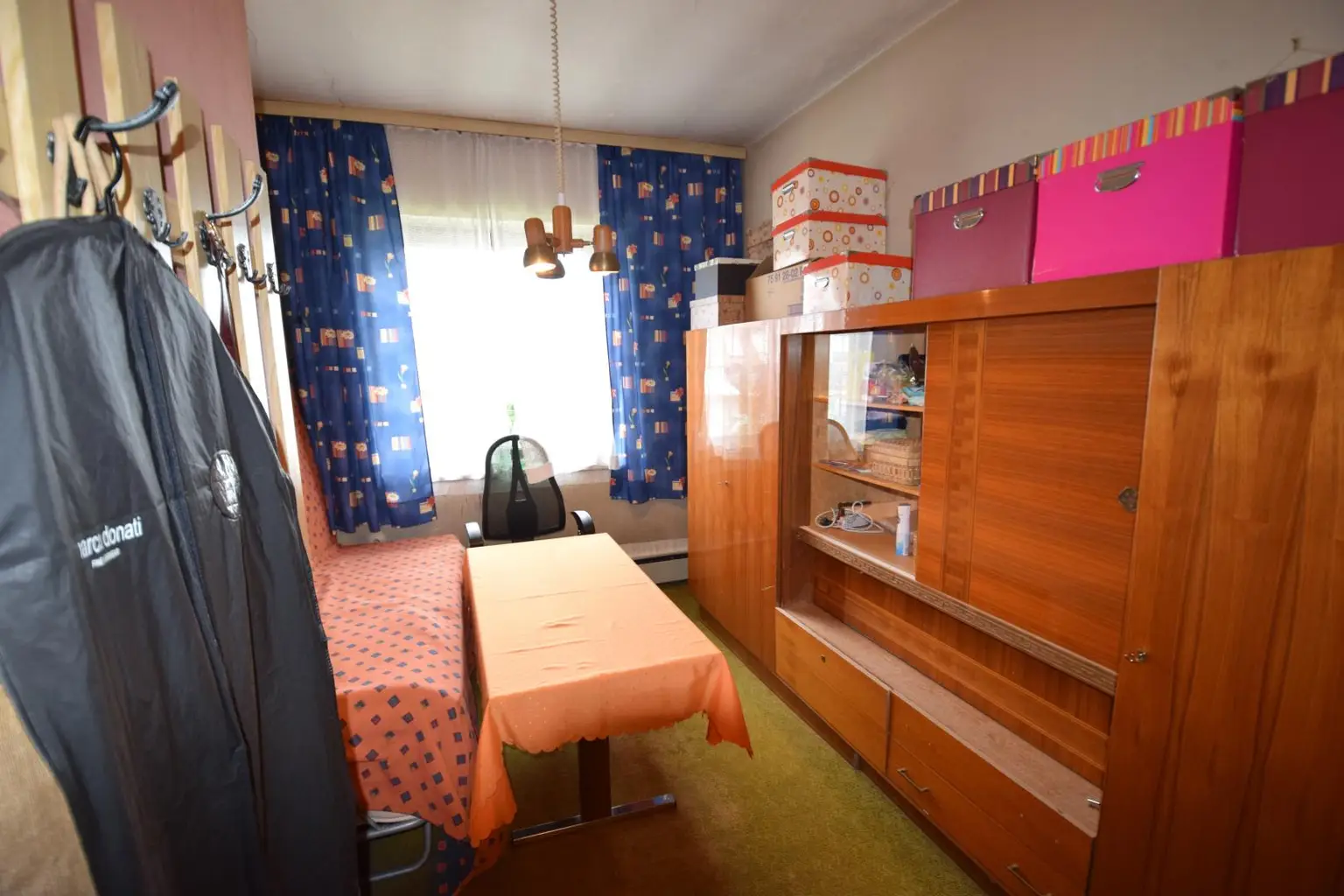 Umkleidezimmer EG