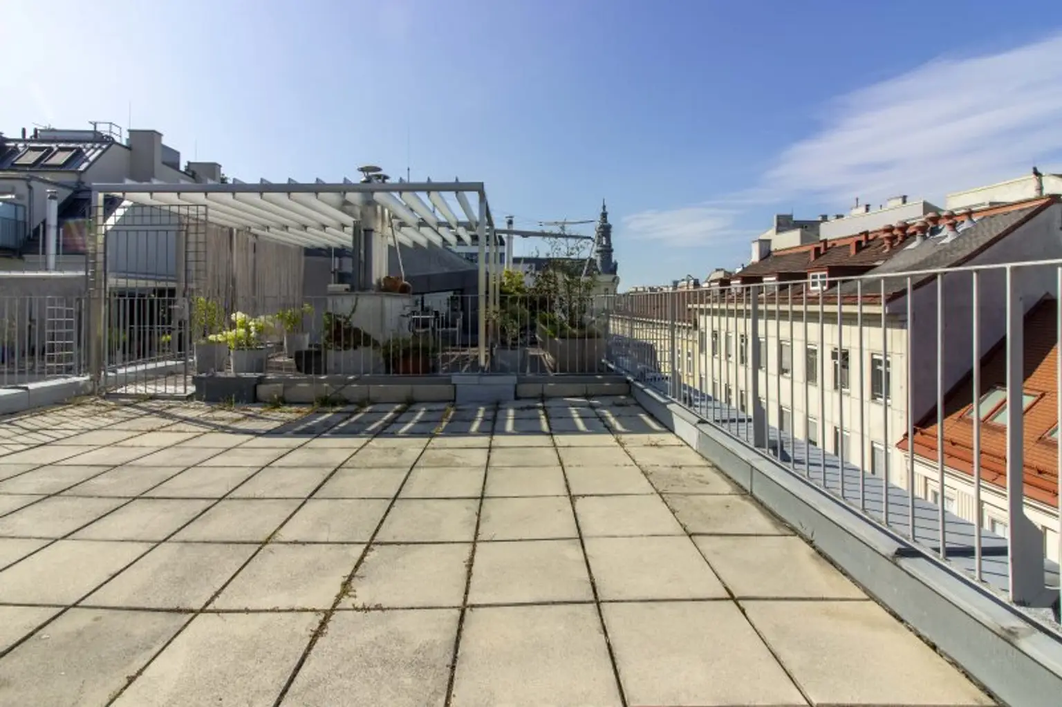 4 m Raumhöhe im Dachgeschoss - Mariahilfer Str. - Klimatisiert