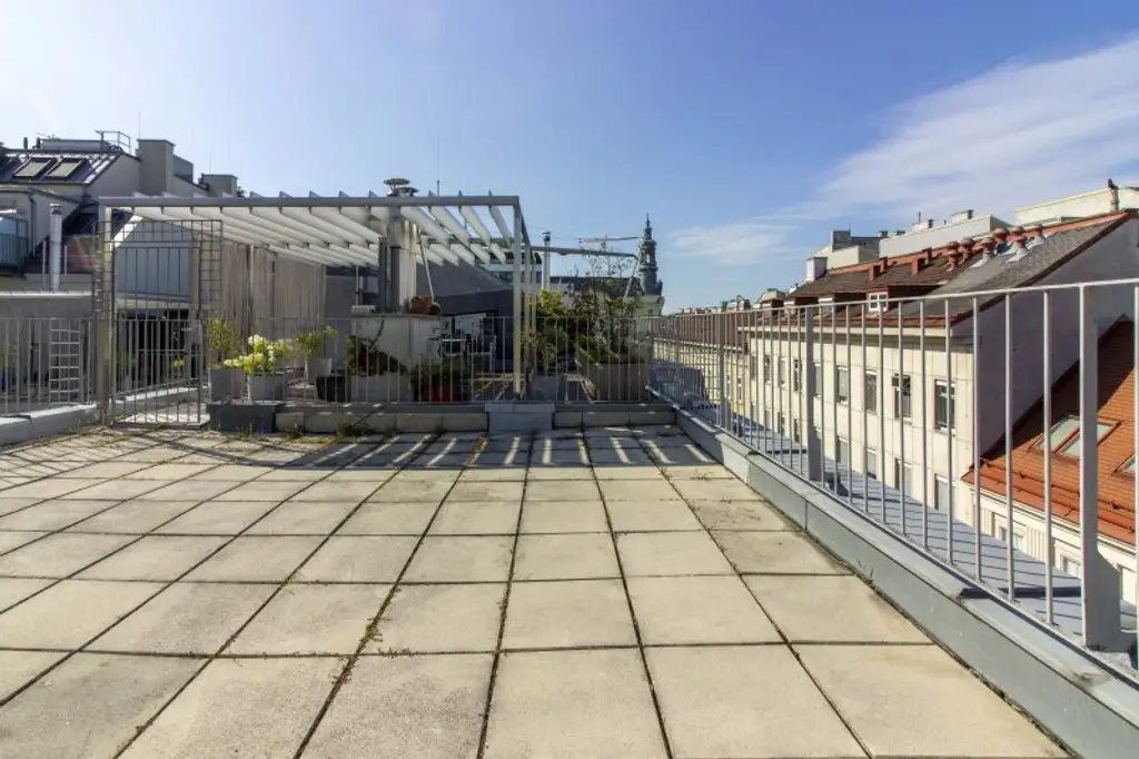 4 m Raumhöhe im Dachgeschoss - Mariahilfer Str. - Klimatisiert