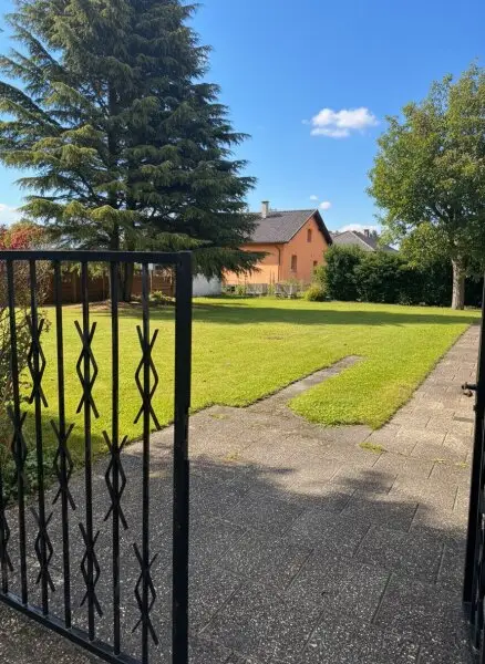 GELEGENHEIT NUTZEN! EINFAMILIENHAUS MIT EIGENGARTEN NAHE WIEN