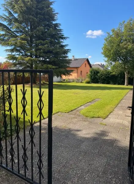 GELEGENHEIT NUTZEN! EINFAMILIENHAUS MIT EIGENGARTEN NAHE WIEN