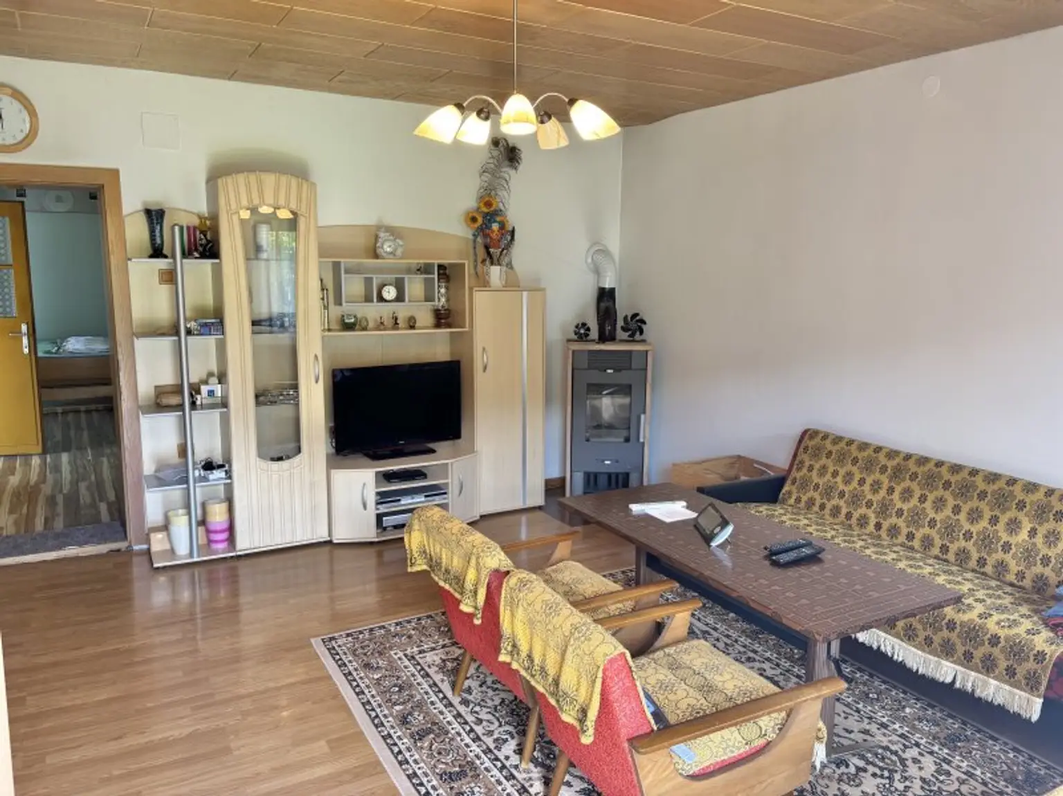 ** GARTENTAGE ** ren.bed. Landhaus mit bezauberndem Grundstück !! Ca. 7.200m 2 Wald inklusive !!