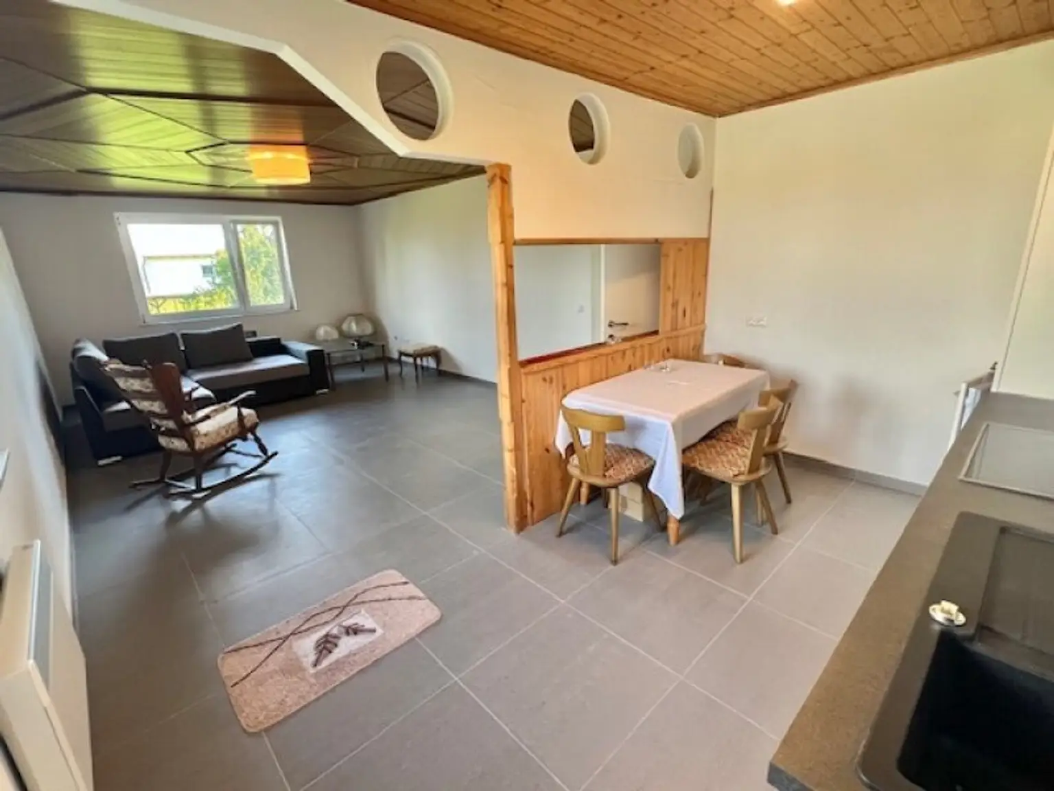 Seeblick inklusive! Bungalow mit 3 Schlafzimmern und charmantem Garten- mit Erweiterungsmöglichkeit!