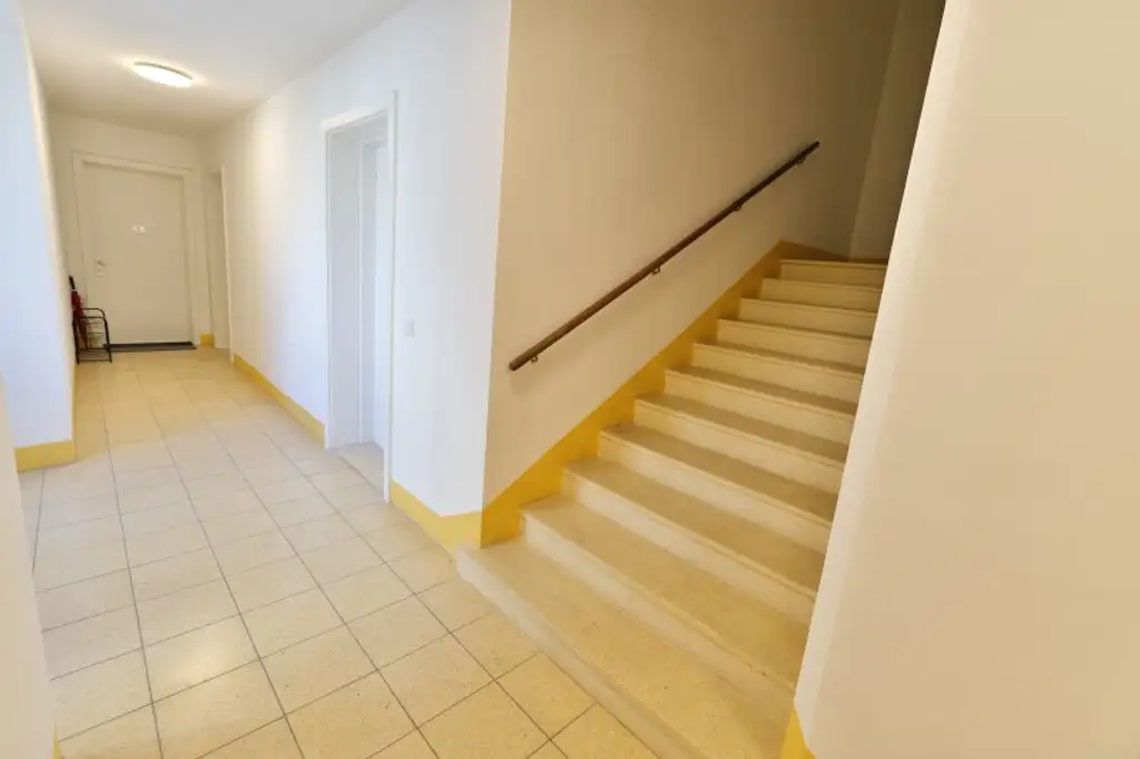 Süd-Garconniere MIT VERMIETGARANTIE / 2. Stock, Balkon (neben neuer U2-Station Reinprechtsdorfer Straße)