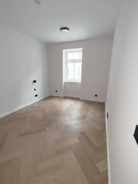 Krongasse! 3-Zimmer Altbau-Erstbezug in liebevoll saniertem Altbauhaus - Top13