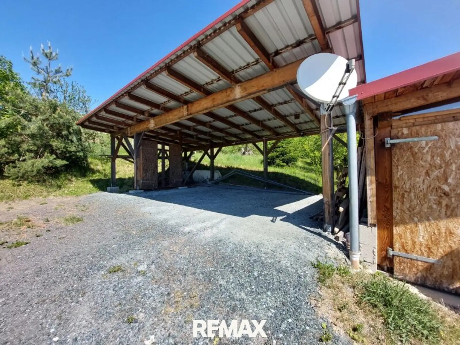 Carport für 3 Autos