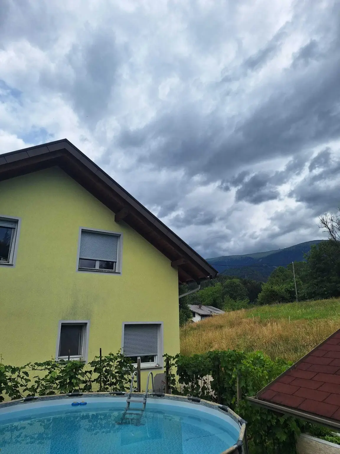 NEUER PREIS Großzügiges Haus in Maria Rojach mit Terrasse, Balkon, Kamin & Solar!