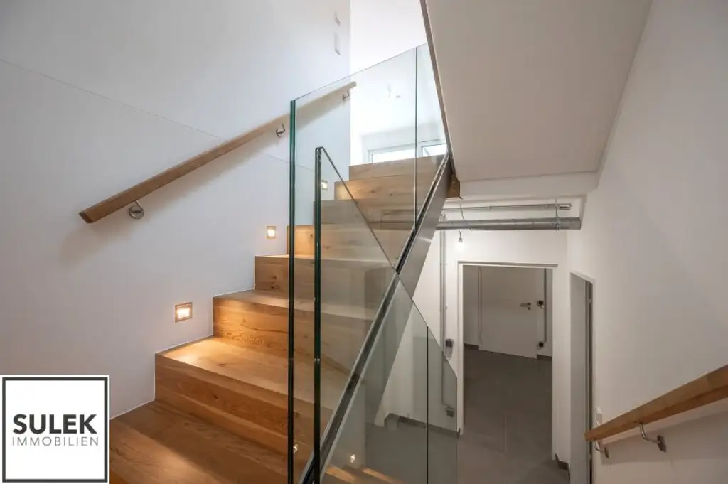 ERSTBEZUG-Townhouse: Exklusives 4-Zimmer-Townhouse mit 2 Terrassen & Tiefgaragen-Option - ab sofort