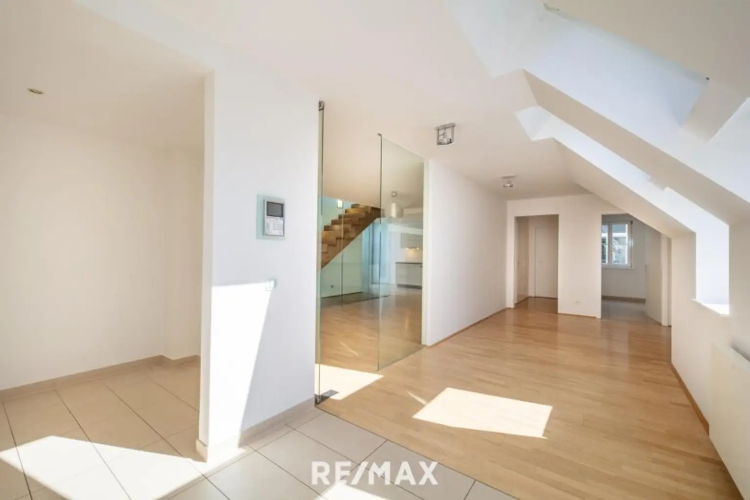 Über den Dingen: Terrassen-Maisonette mit Wiener Skyline