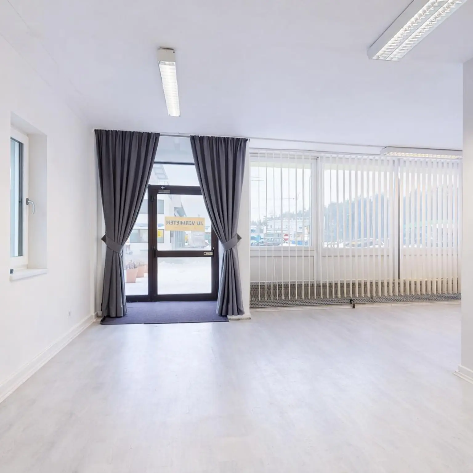 Gewerbe - Eingangsbereich