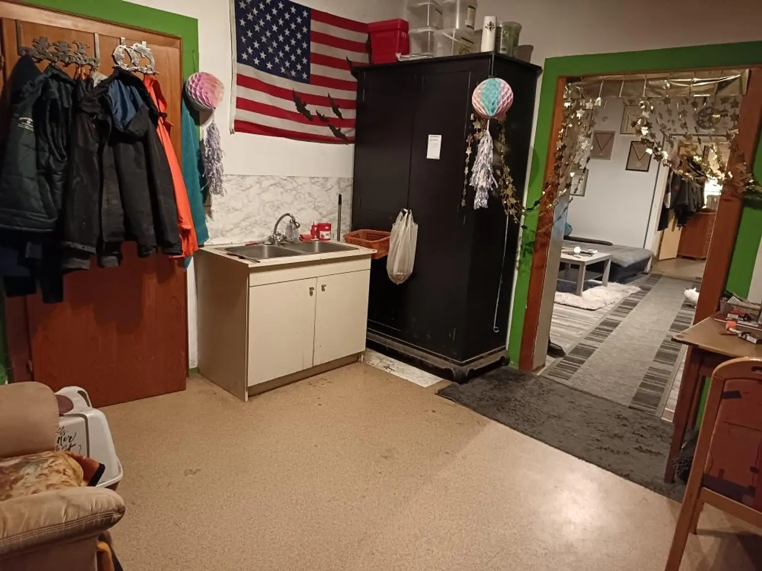 Vielseitiges Wohnhaus mit großzügigem Hof und Nebengebäuden