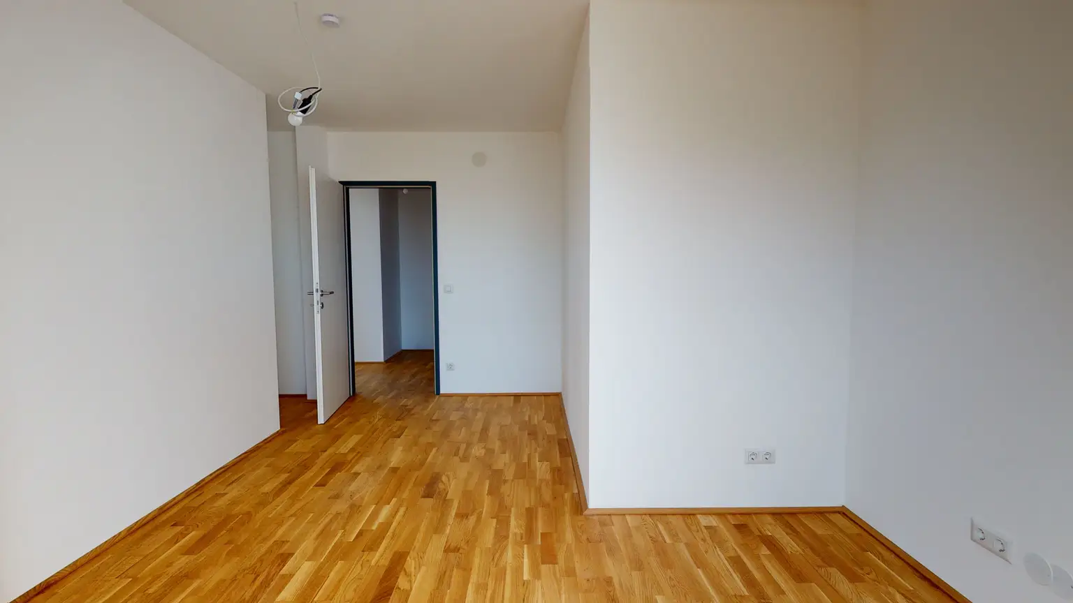 Senefeldergasse: Unbefristet - Sonnige Maisonettewohnung - Gute öffentliche Verkehrsanbindung